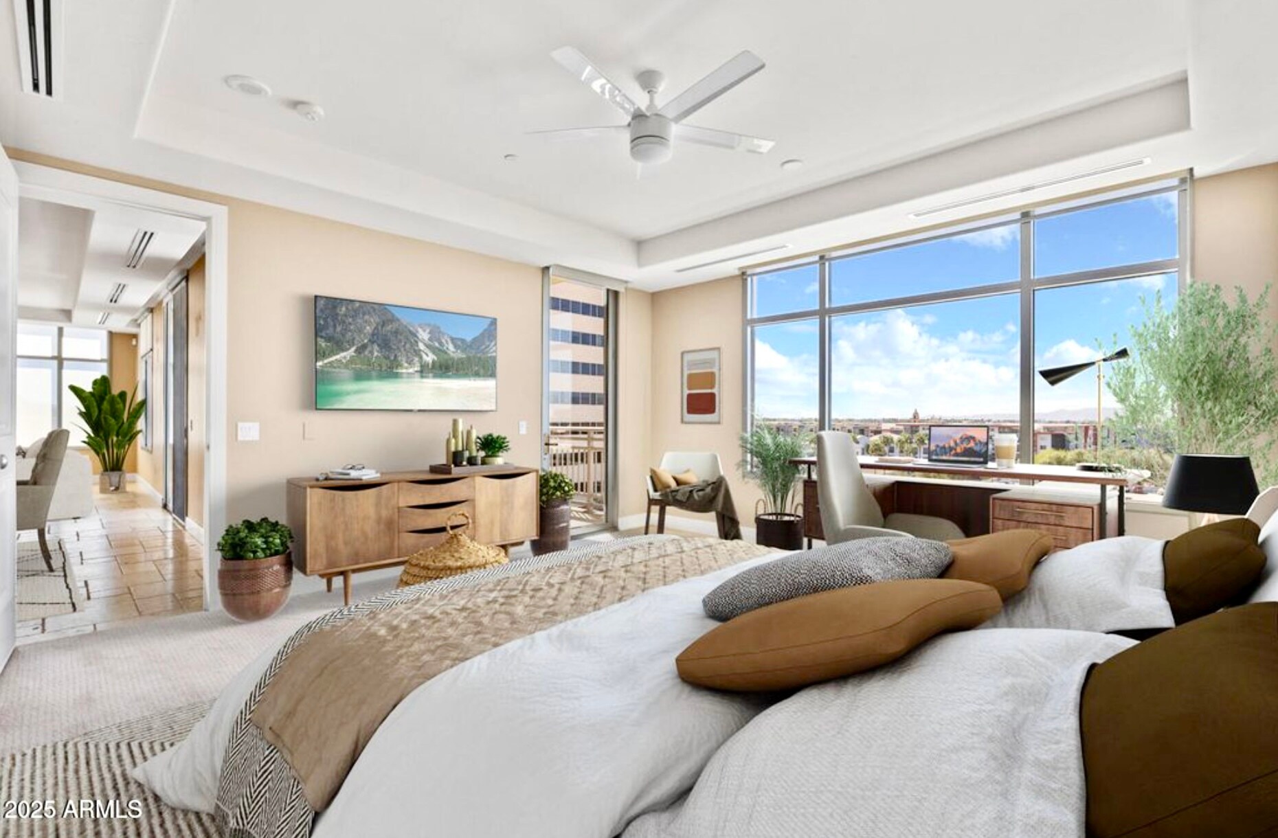 Primary bedroom - 2211 E Camelback Rd