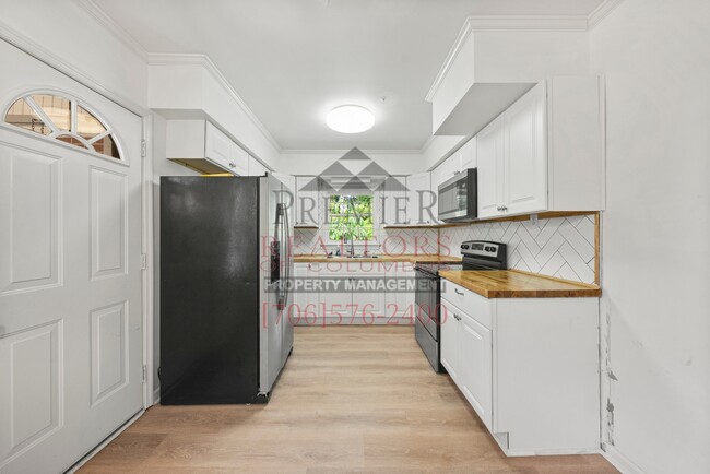 Building Photo - 4115 Lyn Dr