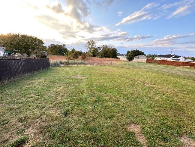 Building Photo - Single-Family in Oak Grove, KY--Deck and Large Backyard!