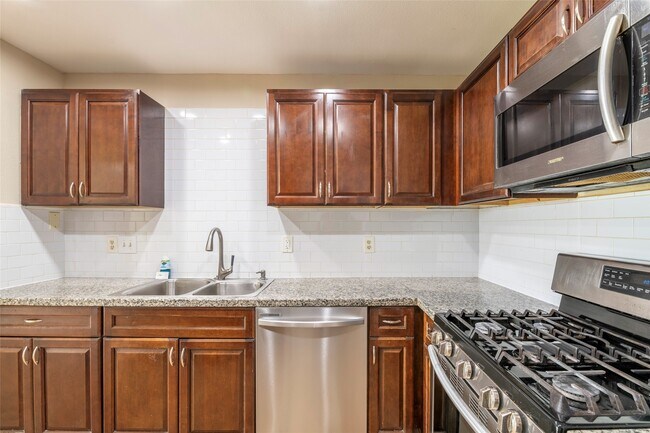 Building Photo - 1262 Rock Canyon Dr