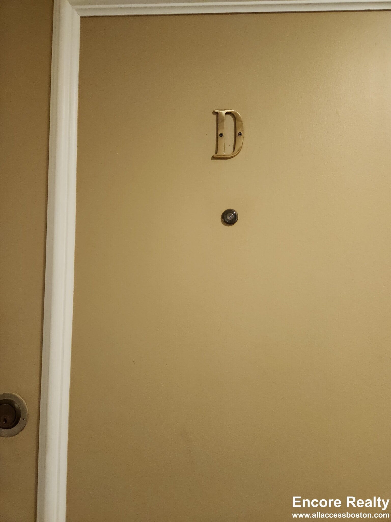 Building Photo - 405 Beacon St