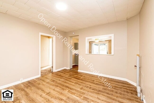 Building Photo - 1409 W King St