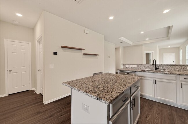 Building Photo - 25543 Pitchfork Ranch Pl