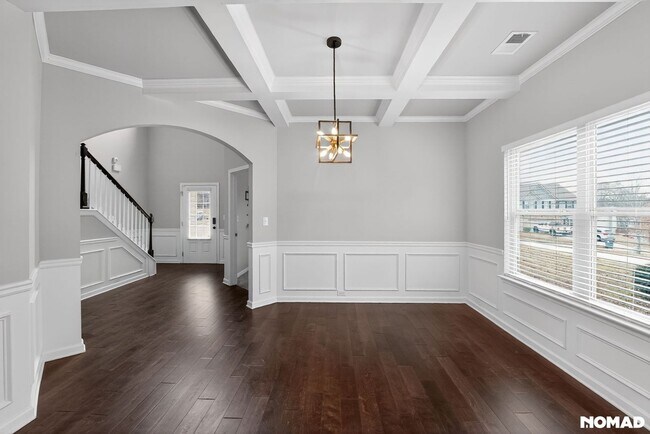 Building Photo - 1154 Paramount Dr