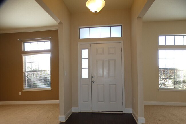 Building Photo - Spacious 4-Bedroom Home - Pace Mill Creek