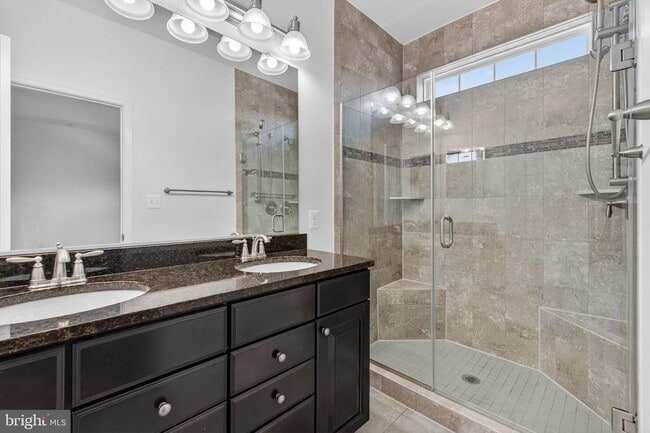 Building Photo - 3716 Foote St NE