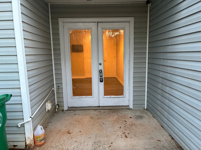 Building Photo - Room in Townhome on Wellington Chase Ct