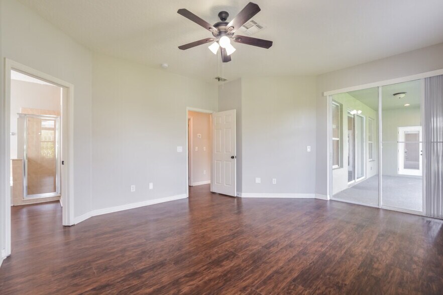 Building Photo - 13836 Old Dock Rd