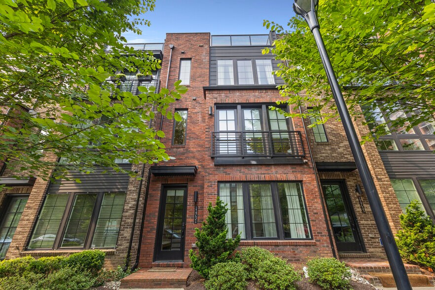 Building Photo - 11731 Paysons Way
