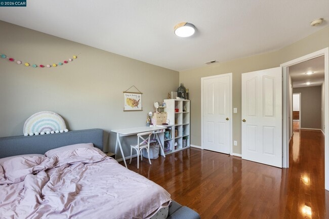 Building Photo - 342 Newcastle Ln