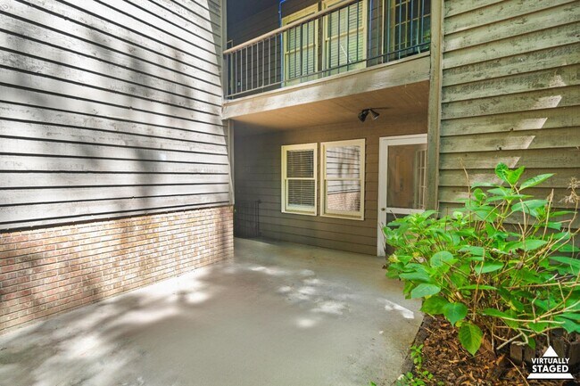 Building Photo - 3505 Colony Crossing Dr
