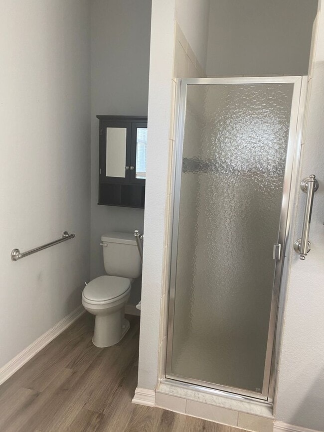 Building Photo - 4 Bedroom 3 Bath Waterfront Home in Gramer...
