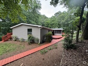 Building Photo - 1547 Tugaloo State Park Rd