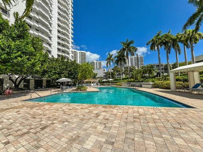 Building Photo - 3300 NE 192 St