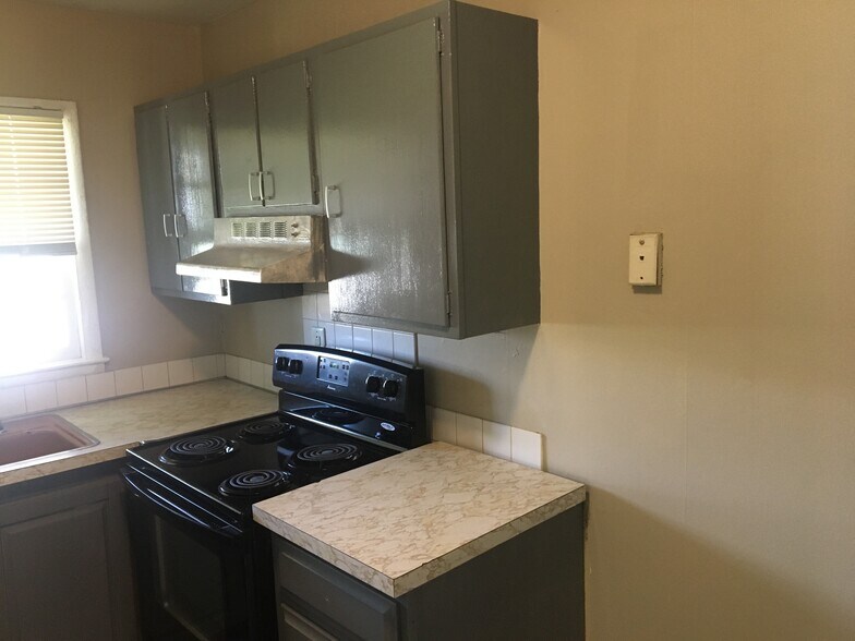 Building Photo - 470 Anniston Dr