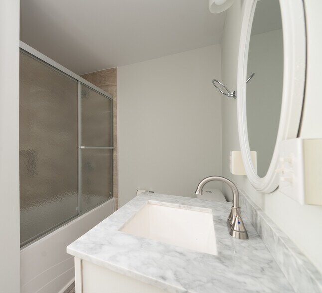 Building Photo - 1473 Briarcliff Dr