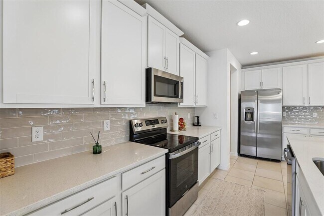 Building Photo - 1581 Swan Swim Dr