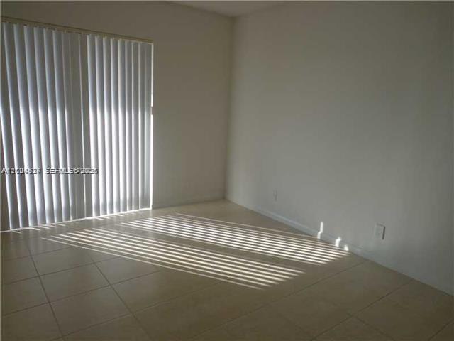 Building Photo - 5200 NW 31st Ave