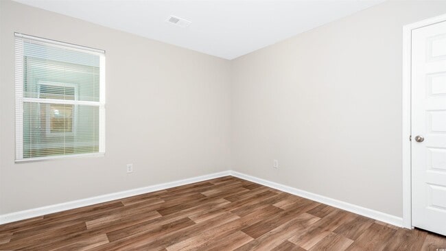 Building Photo - 1206 Willow Oaks Wy