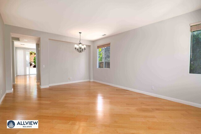 Building Photo - Beautifully Updated 4 Bedroom Single Family Home in Peaceful Glen Willow, West Irvine
