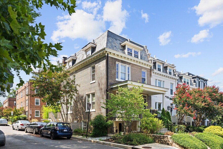 Building Photo - 2908 18th St NW