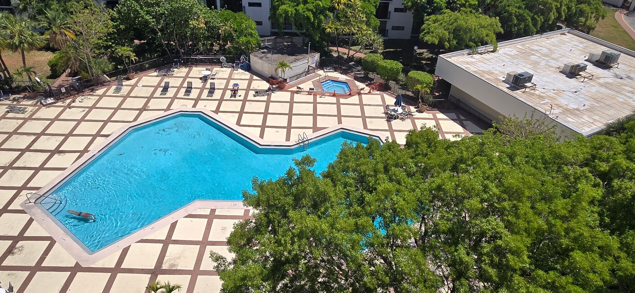 Pool deck - 16919 N Bay Rd