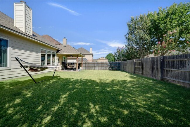 Building Photo - 13717 Long Shadow Dr