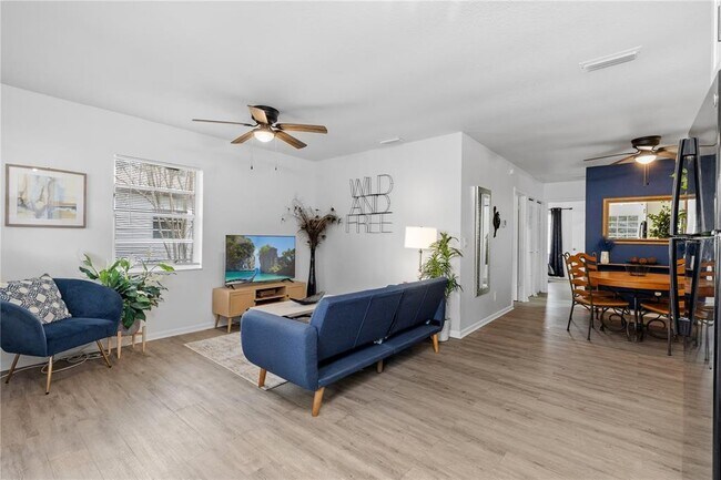 Building Photo - 2819 Marconi St