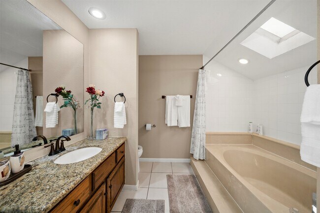 Building Photo - 7041 Kingston Cove Ln