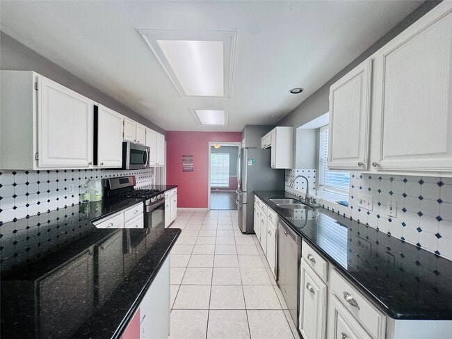 Building Photo - 506 Birch Hill Dr