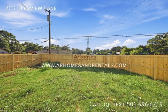 Building Photo - 203 Glenview Ln