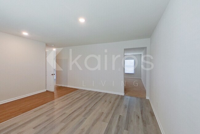 Building Photo - 1446 Native Gdn Rd