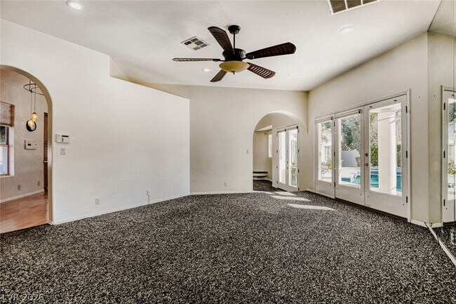 Building Photo - 212 Dalmatian Ln