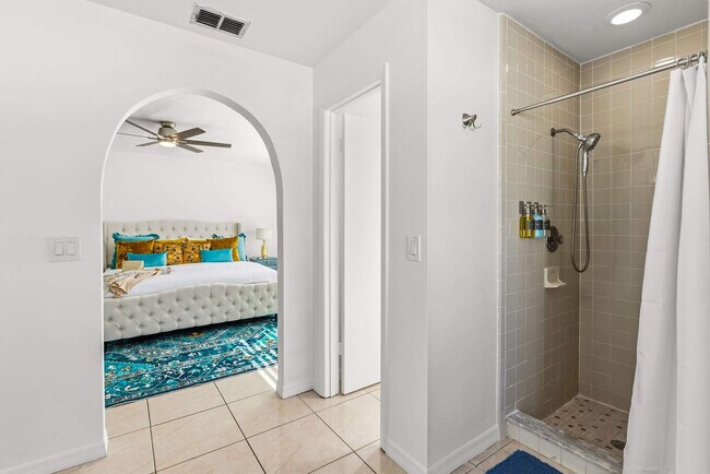 Building Photo - 1040 Hali Ridge Ct