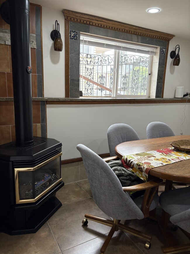 Dining area pic 2 - 30 W Etruria St