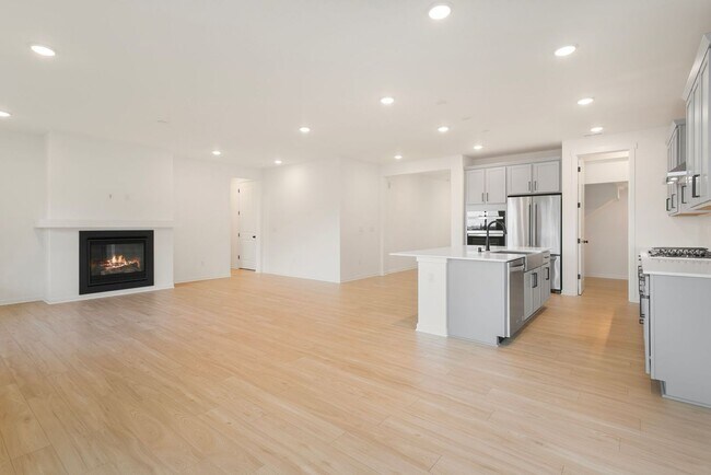 Building Photo - Newer Construction