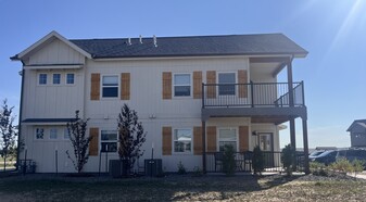 Building Photo - 1300 Howling Moon Way