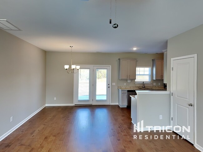 Building Photo - 316 Wyburn Pl