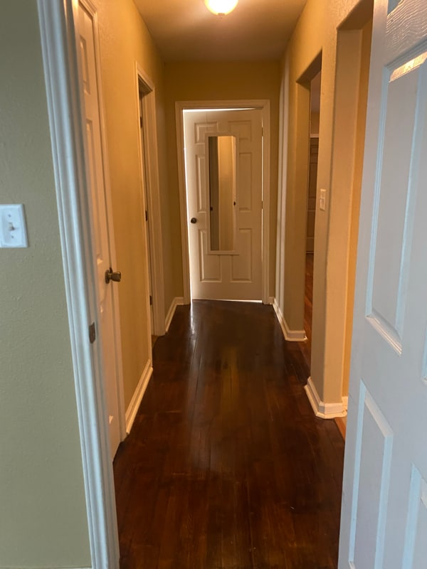 Building Photo - 725 S 7th St