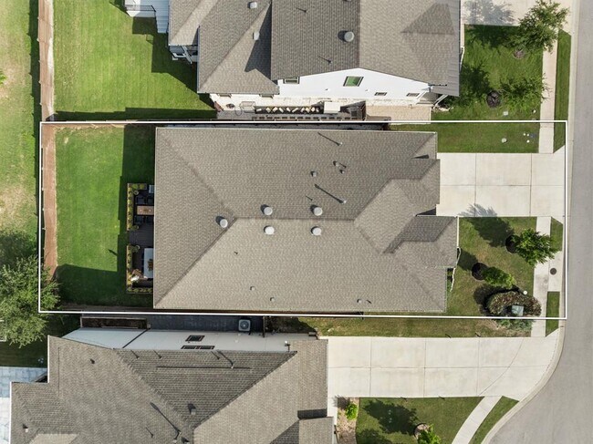 Building Photo - 7105 Jument Dr