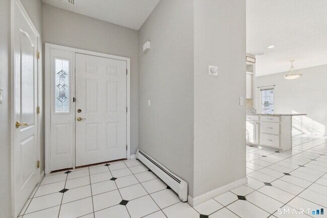 Building Photo - 65 Fitch Meadow Ln