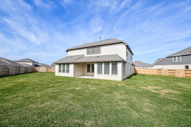 Building Photo - 5624 Frst Cv Dr