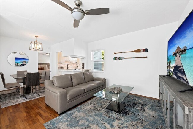 Building Photo - 3015 Seville St