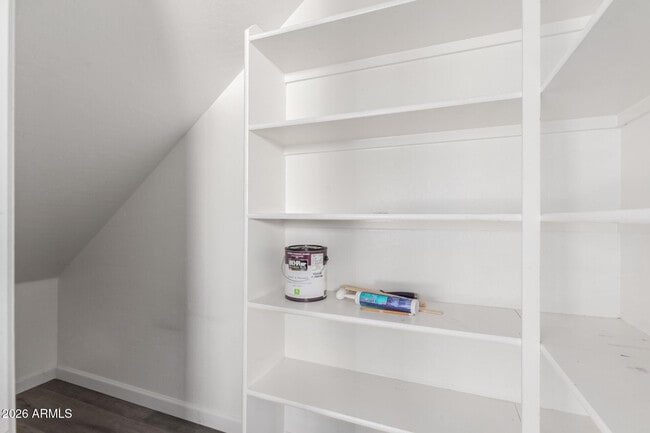 Building Photo - 11023 W Loma Ln