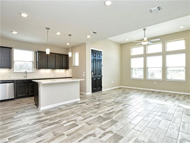 Building Photo - 109 Harborside Dr
