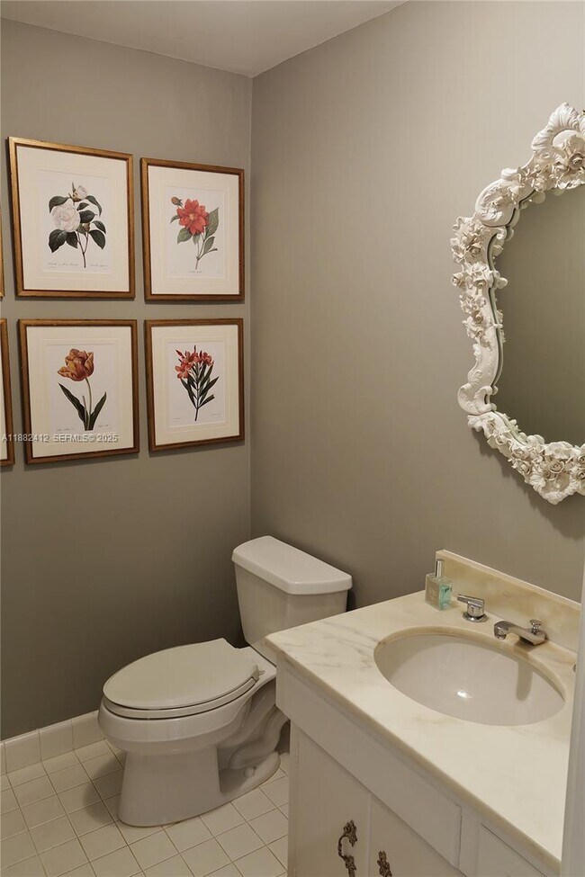 Building Photo - 2828 Segovia St