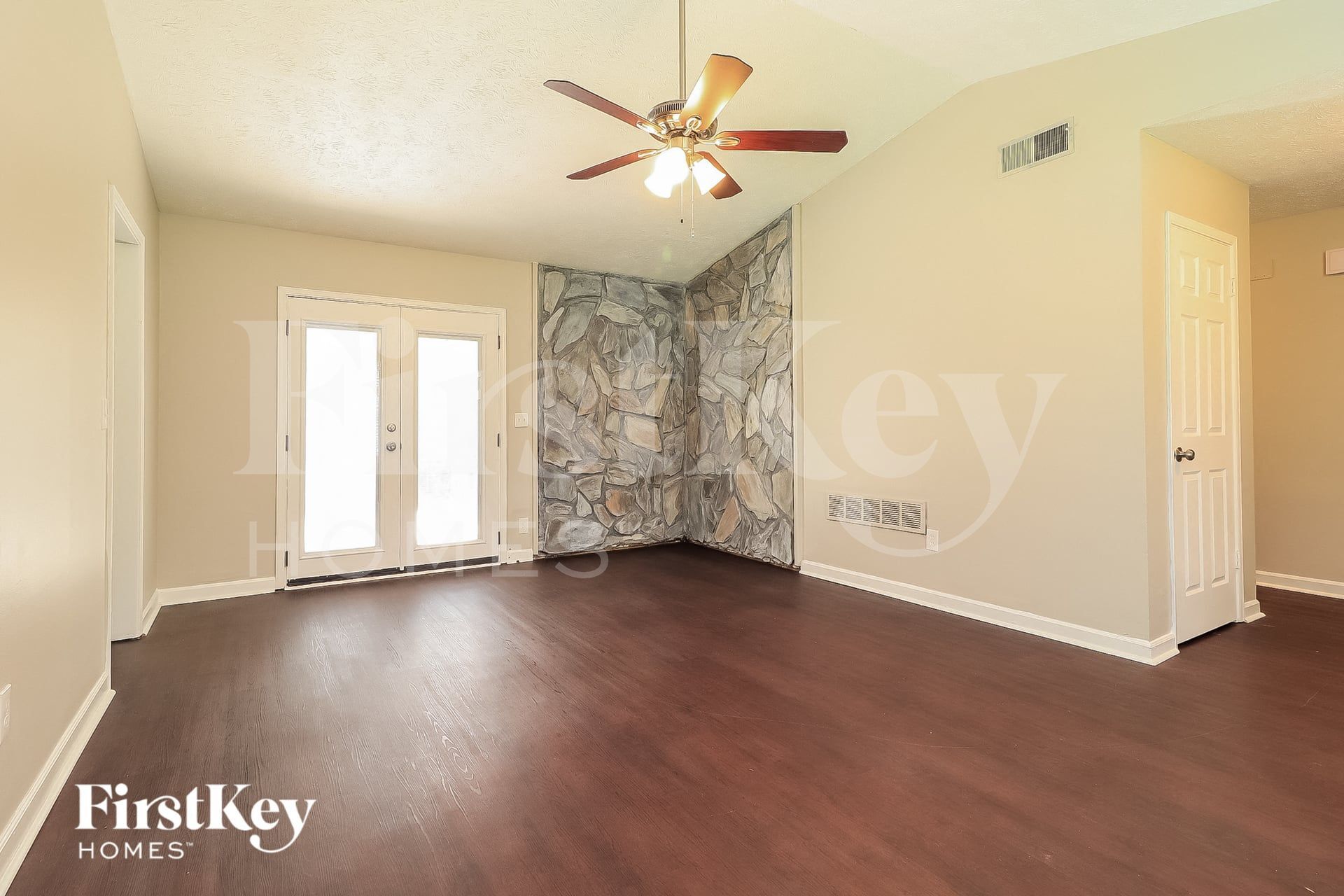 Building Photo - 3247 Palomino Dr