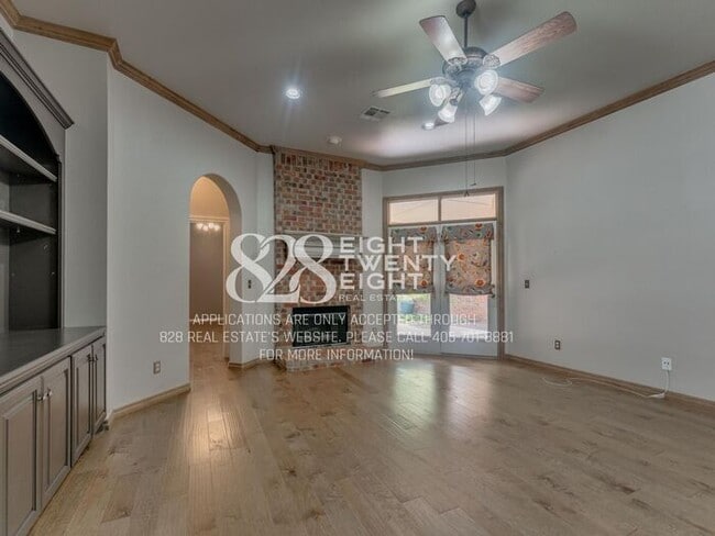 Building Photo - Stunning 3 Bed/3 Bath Home in Auburn Meadows Gated Community