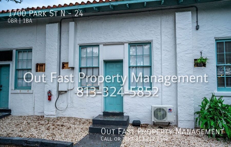 Building Photo - 1700 Park St N