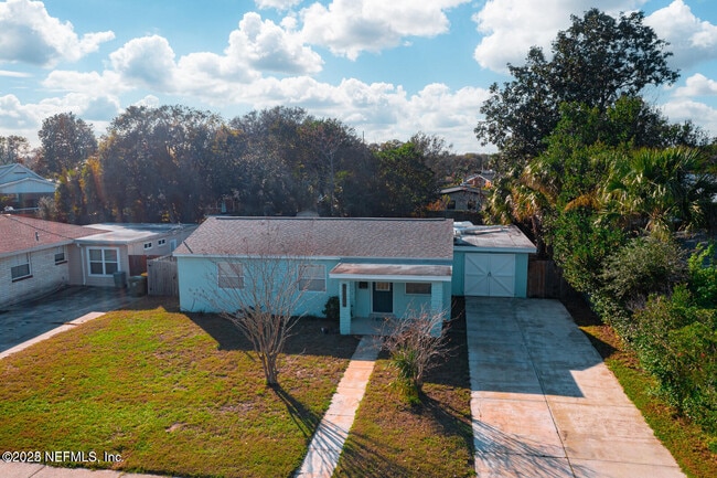 Building Photo - 1818 10th St N